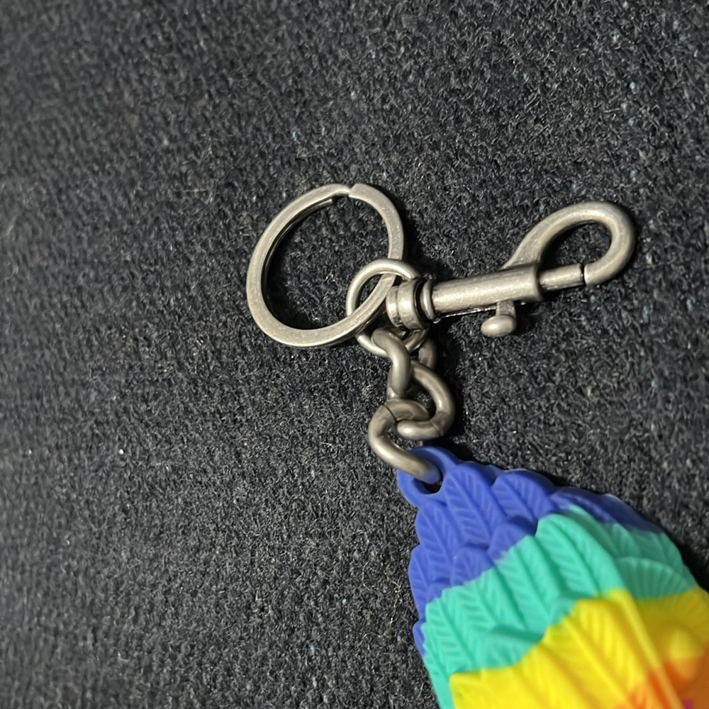 The eagle has landed a cool key chain by Kurt Geiger! - Picture 3 of 5